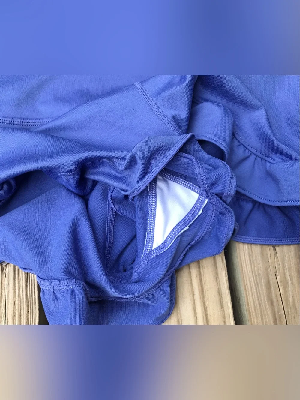 NEW Ladies L FREE PEOPLE Movement Purple Blue Ruffle Hem Flirty Workout Shorts